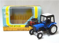 Трактор МТЗ-82 сине-черный															
